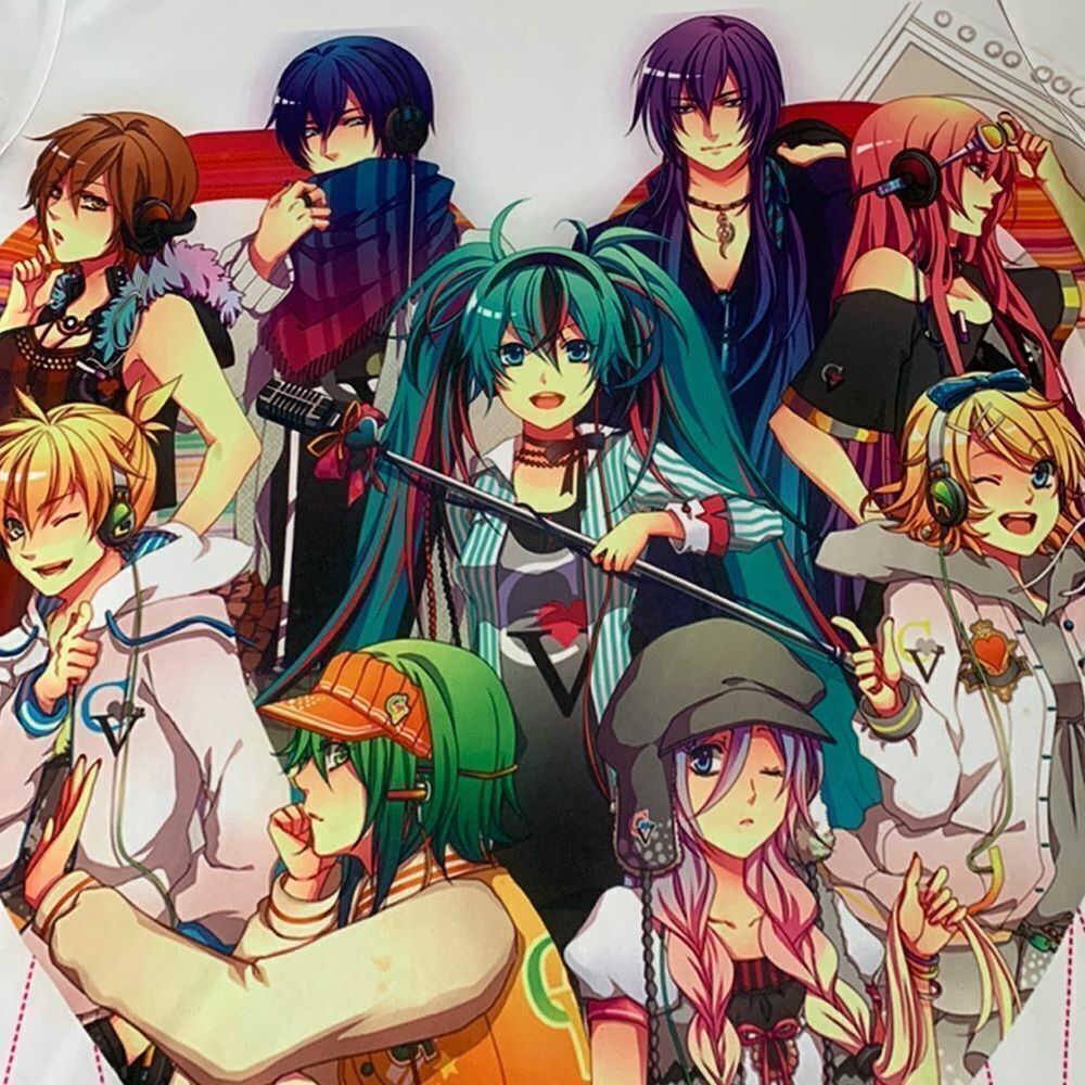 Hatsune Miku Vocaloid Anime Graphic T-Shirt M White